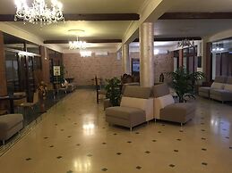 Laghi Room Only