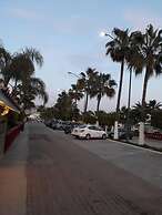 Hotel Azteca Inn