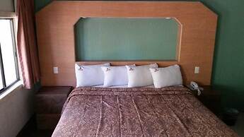 Hotel Azteca Inn