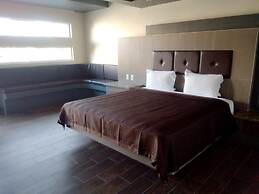 Hotel Azteca Inn
