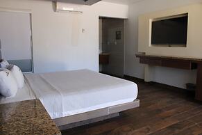 Hotel Azteca Inn