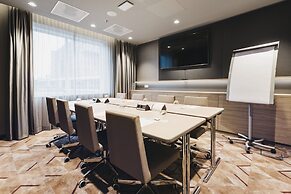 Holiday Inn Eindhoven Airport by IHG