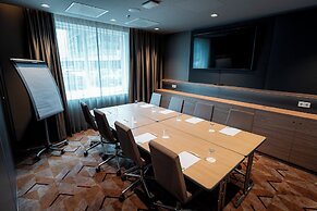 Holiday Inn Eindhoven Airport by IHG