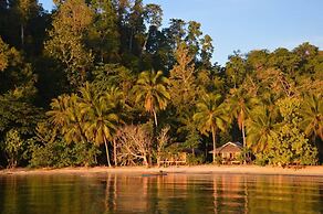 Harmony Bay Resort and Dive Center