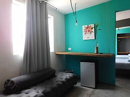Zyan Rooms