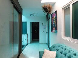 Zyan Rooms
