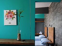 Zyan Rooms