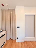 Cribs on Main