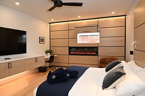 Cribs on Main