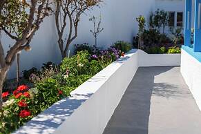 Ancient Thera Apartments