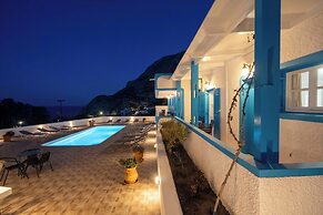 Ancient Thera Apartments