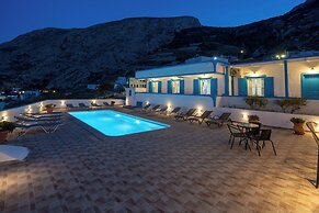 Ancient Thera Apartments