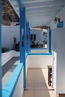 Ancient Thera Apartments