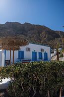 Ancient Thera Apartments
