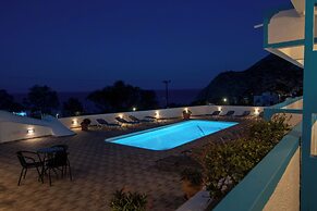 Ancient Thera Apartments
