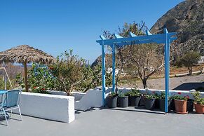 Ancient Thera Apartments