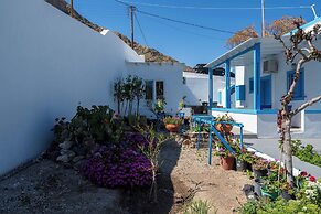 Ancient Thera Apartments