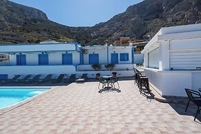 Ancient Thera Apartments