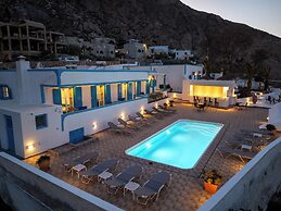 Ancient Thera Apartments