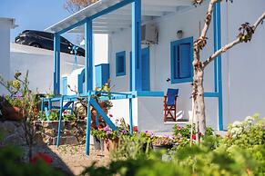 Ancient Thera Apartments