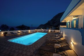 Ancient Thera Apartments