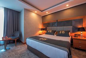 Four Seven Hotel