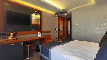 Four Seven Hotel