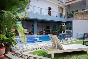 Faraway Suites - Hostel