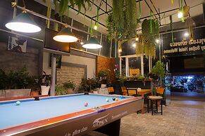 Faraway Suites - Hostel