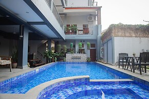 Faraway Suites - Hostel