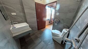 Faraway Suites - Hostel