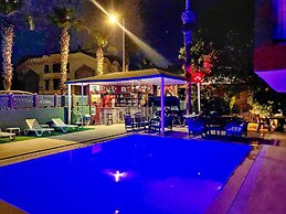 El Latino Otel