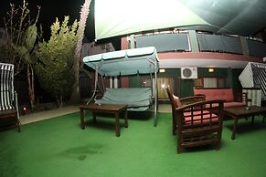El Latino Otel