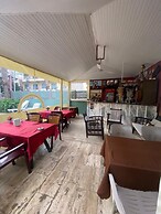 El Latino Otel