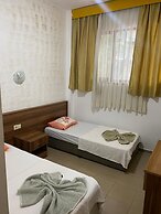 El Latino Otel