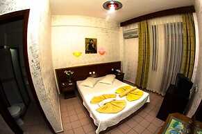 El Latino Otel