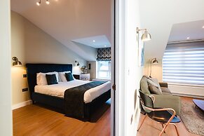Crown Lodge Hotel