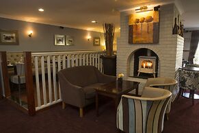 Crown Lodge Hotel