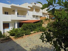 Yannis Residences