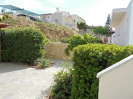 Yannis Residences