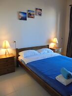 Yannis Residences