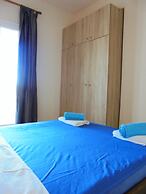 Yannis Residences