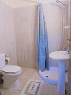 Yannis Residences