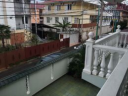 Lazur Guest House