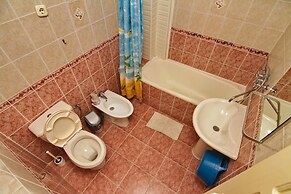 Lazur Guest House