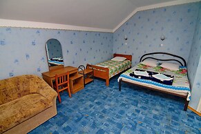 Lazur Guest House