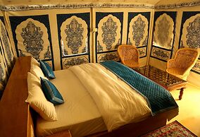 Exotic Luxury Camps