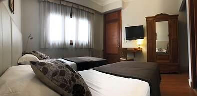 Baires House