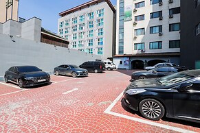 Newvera Hotel