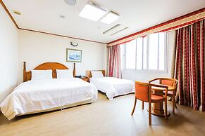 Newvera Hotel